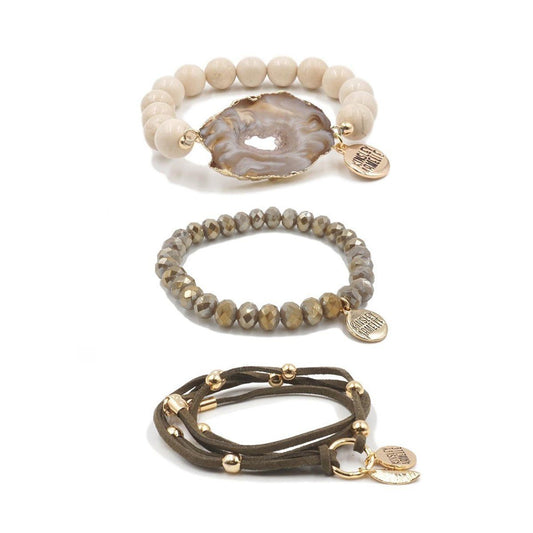 2017-11 November Klub KA Stack - Kinsley Armelle